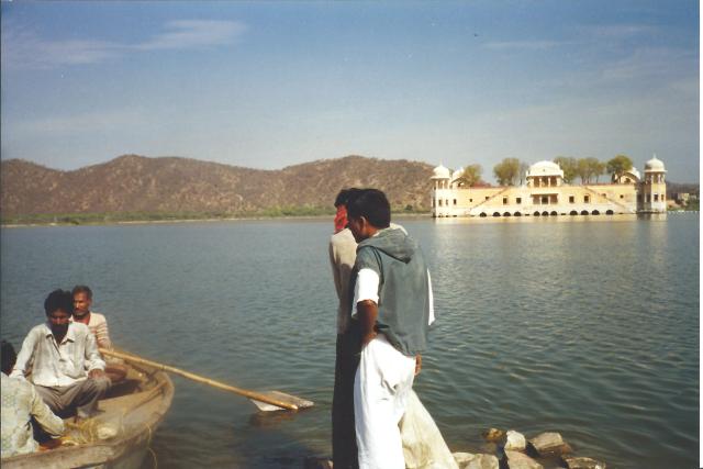 Lake in Jaipur.