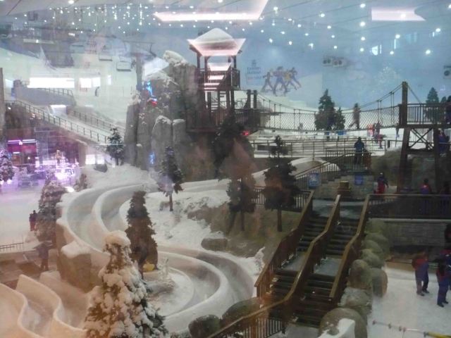 Ski Dubai.