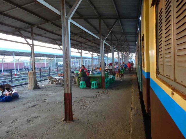 Thazi train station in the morning.