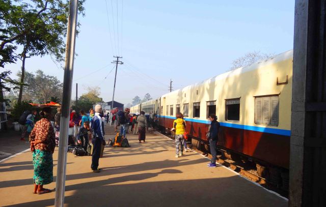 At Pyinn Oo Lwin Station.