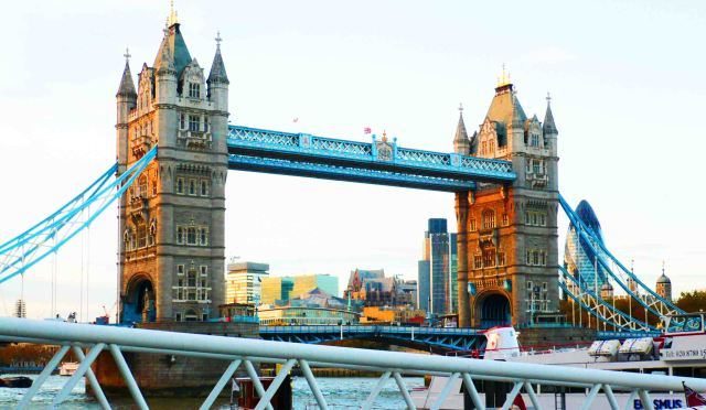 Tower Bridge.