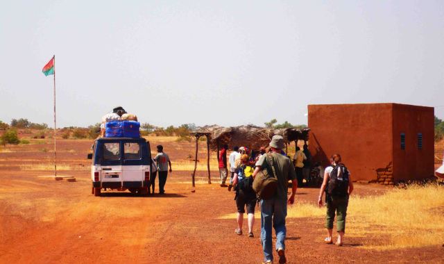 Tho the right of the photo, the Mali passport office.