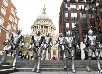 Outside St Paul's in 2014 - Death in Heaven.