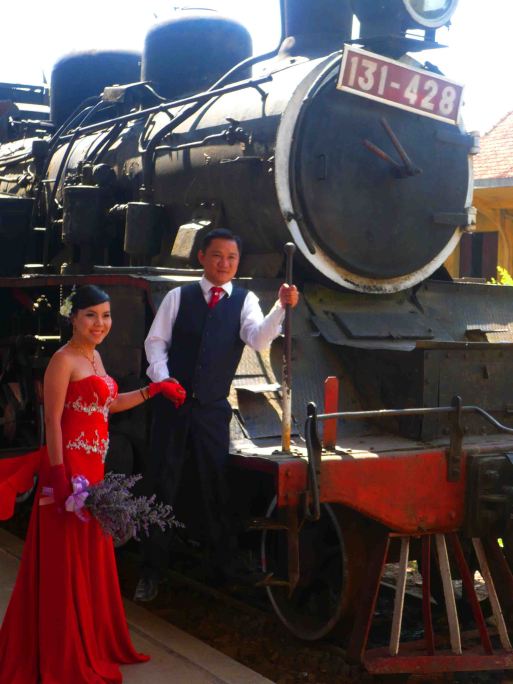 dalat train marriage