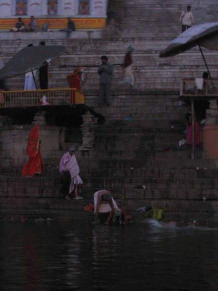 life on the ganges varanasi