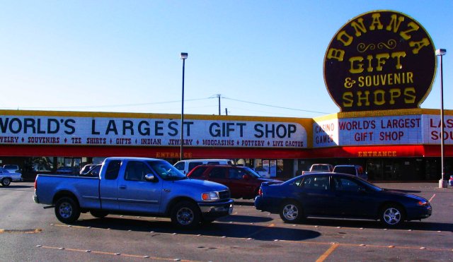 largest gift shop in world las vegas