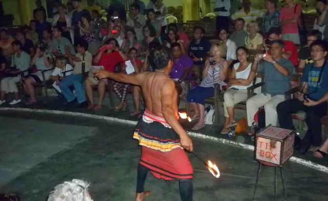 Cultural show on our first night proper in Kandy.