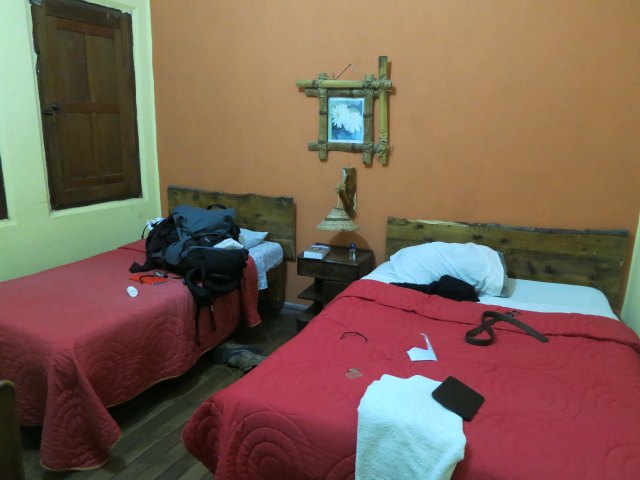 bedroom-reverse-cacique