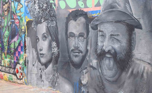 No idea who these people are but wonderfully portrayed in the Lapa district of Rio.