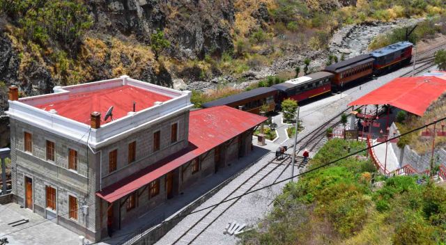 Sibambe Station from above (outside museum)