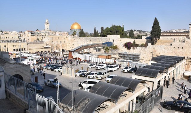 Security Area leading to the Temple Mount via covered footbridge