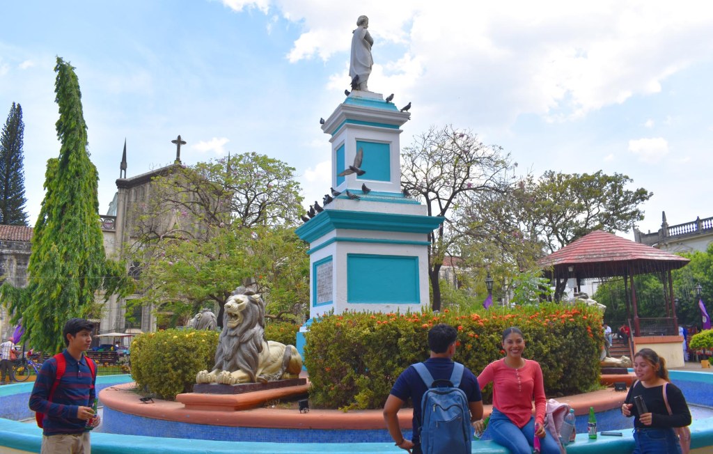 Statue of Maximo Jerez